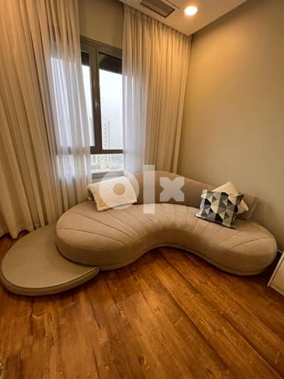 luxury Sofa + Ottoman set from MIDAS - كنب و اوتومان من ميداس 1