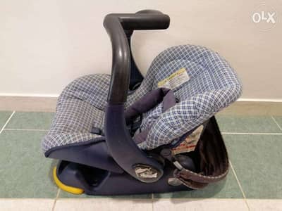 Good condition Evenflo Infant Car Seat - مقعد سيارة ايفن فلو للرضع 1