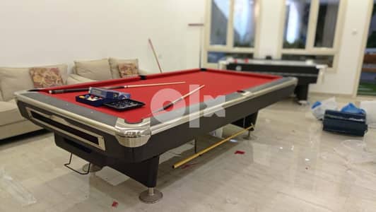billiard table beautifully crafted . high quality 14