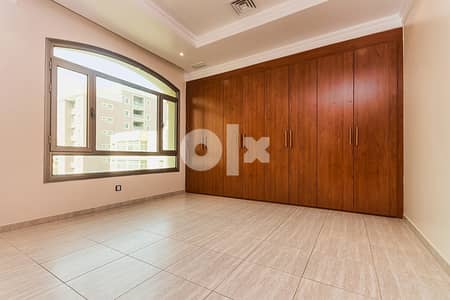 Salmiya – 250 m2, three bedroom apartments w/pool 11
