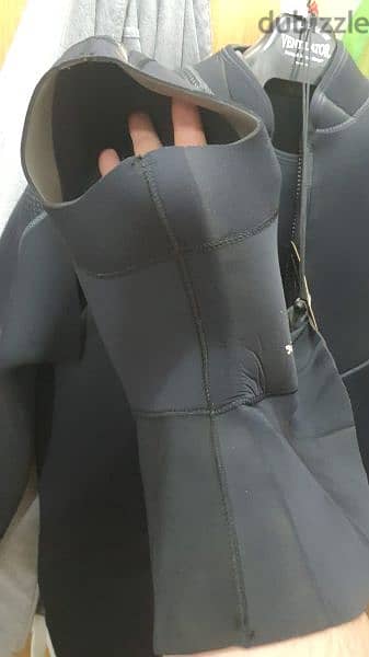 Akona diving suit 7 mm 5xl 4