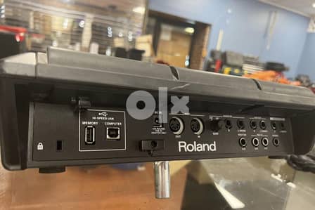 Roland SPD-SX 4GB Percussion Sampling Pad - Black 3