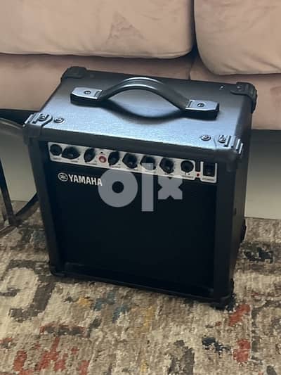 RED YAMAHA ELECTRIC GUITAR AND AMP FOR SALE 2